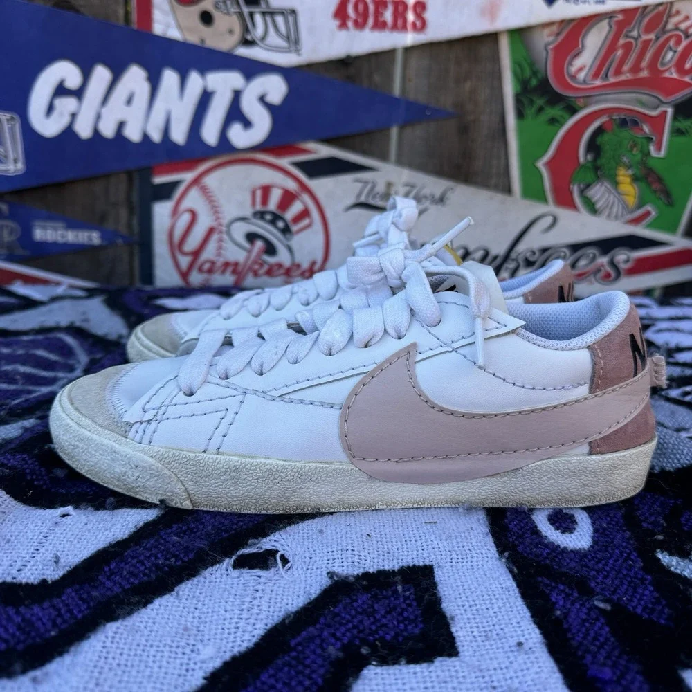 Size 8.5 - Nike Blazer Low '77‎ Jumbo Women's Sneakers White Pink